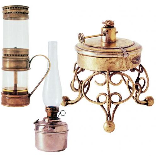 Rekonstrukcja lampy Ignacego Łukasiewicza z 1853 r., Muzeum Podkarpackie w Krośnie. Lampa stołowa, II poł.