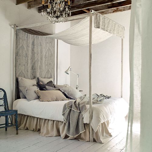 Piękna pościel i zmysłowy olejek, czyli sposób na kolorowe sny!