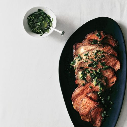Rosbef z kaparami i pietruszką. Dla miłośników steków, kotlecików, medalionów