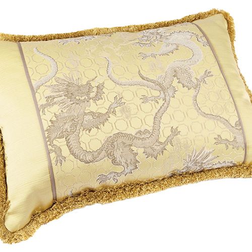 Ruszamy na zakupy na Via Montenapoleone. To luksusowa ulica Mediolanu. Zaglądamy do salonu Gucciego, wpadamy