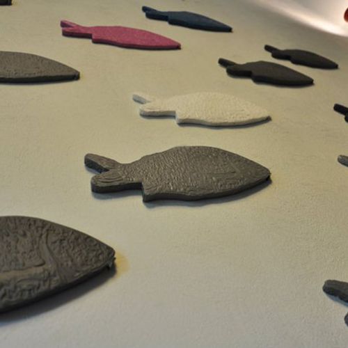 Rybadekor, czyli innowacyjne spojrzenie na sztukaterię. Dekoracja wykonana w oparciu o tradycyjną technikę linorytu wersjach