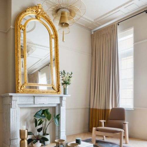 mieszkanie w kamienicy aranżacja salonu