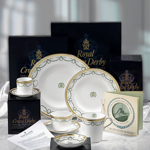 Serwis od Royal Crown Derby. Porcelana jak ze stołu Titanica