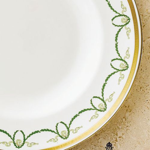 Serwis od Royal Crown Derby. Porcelana jak ze stołu Titanica