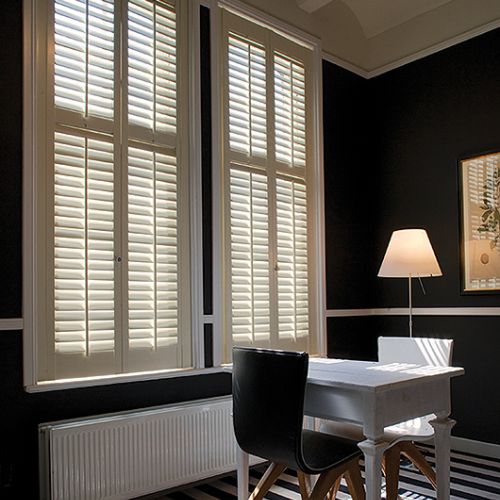 Shuttersy Primewood z litego drewna, od 2100 zł/m, Jasno Shutters