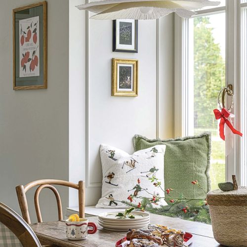 kącik jadalniany w kuchni