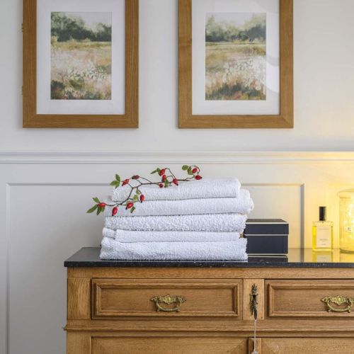 łazienka w stylu skandynawskim i angielskim