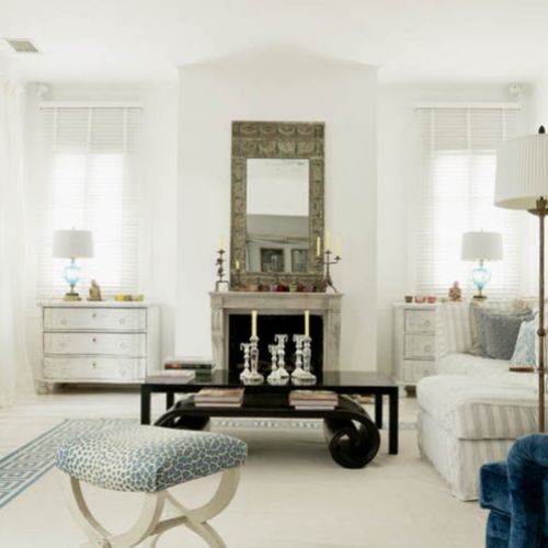 Słoneczna rezydencja to spełnienie marzenia o ciepłym klimacie pośród pięknej architektury.