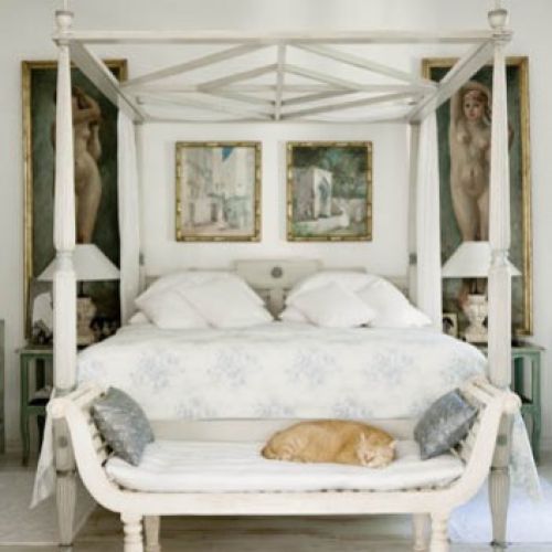 Słoneczna rezydencja to spełnienie marzenia o ciepłym klimacie pośród pięknej architektury.