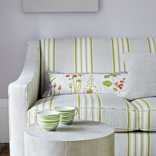 Sofa obita w tkaninę w paski - Brightwood marki Jane Churchill od 300 zł/m Impresje Home Collection