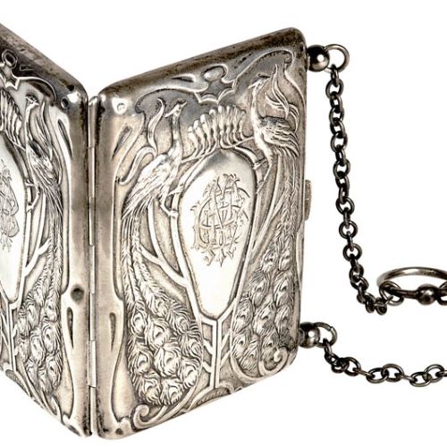 Srebrny wizytownik typu chatelaine (noszony na łańcuszku) w stylu art nouveau, anglia, 1904 r., z