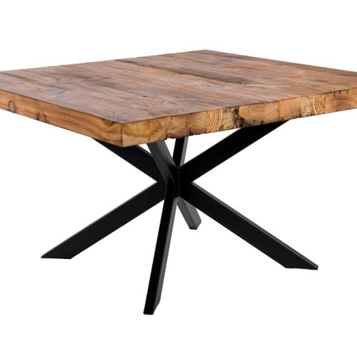 stół ze starego drewna