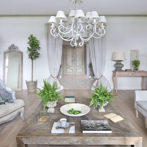 salon w stylu francuskim inspiracje
