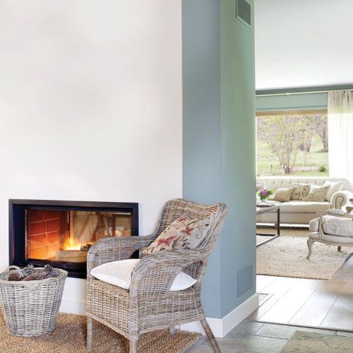 Najlepszy odpoczynek? Przeprowadzka na weekend z dizajnerskiego apartamentu do rustykalnego domu na wsi, z widokiem