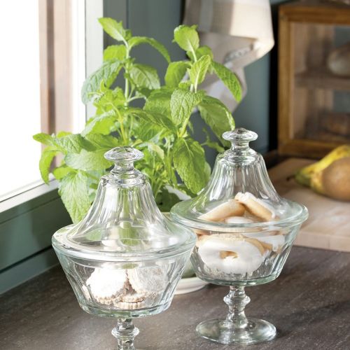 Najlepszy odpoczynek? Przeprowadzka na weekend z dizajnerskiego apartamentu do rustykalnego domu na wsi, z widokiem