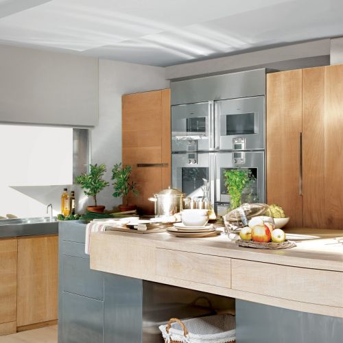 Zimowe aranżacje: przytulne, drewniane wnętrza w stylu chalet