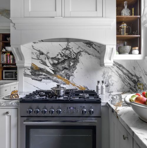 szary marmur w kuchni