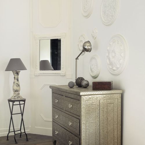 Wszystko, co buduje rustykalny klimat domu, projektantka starała się ocalić, zregenerować, wydobyć. Czy to się udało?