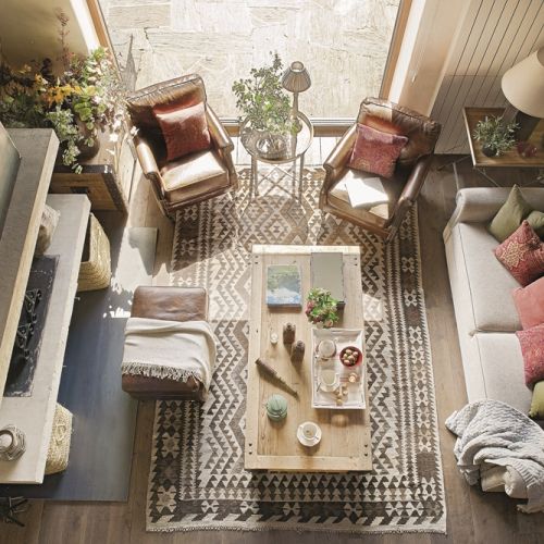 Aranżacja salonu z kominkiem - rzut z góry.