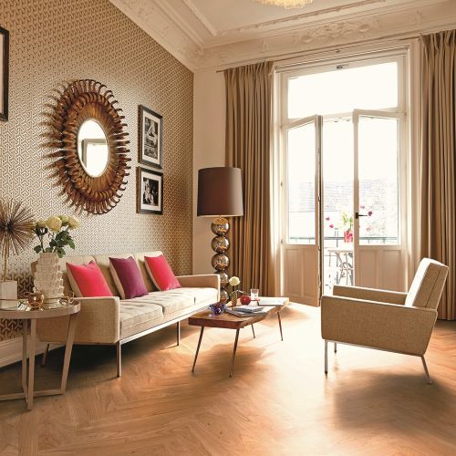 Salon w klasycznym wydaniu z podłogą - wiśnią amerykańską - od Boen.