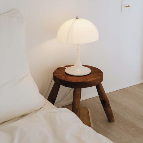 sypialnia na antresoli w kawalerce