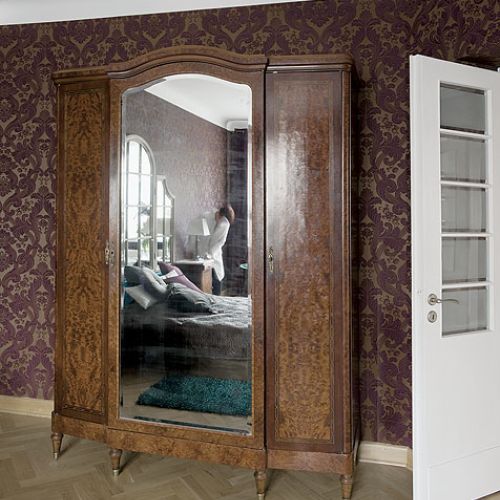 Szafa kupiona na Kole. Mieszkanie dobrze ułożone