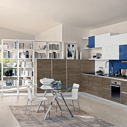 Szafki kuchenne w kilku wykończeniach. Do wyboru: fornir, lakier, akryl. CUCINE LUBE