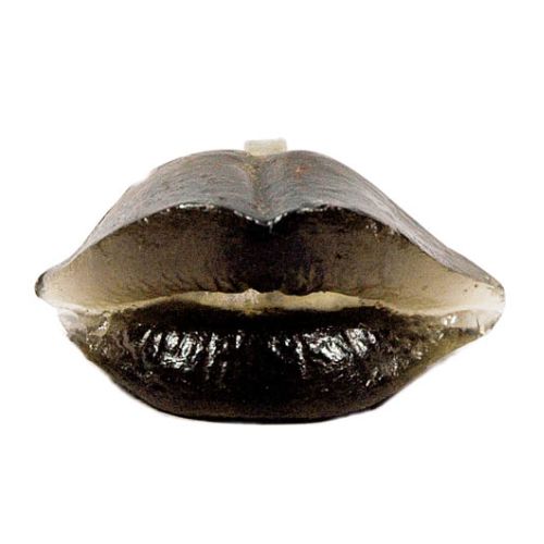 Alina Szapocznikow, Pierścionek w formie ust , cs 4100 zł, REMPEX