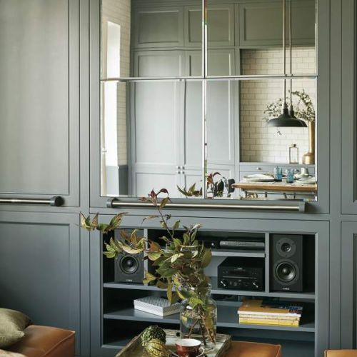 Wszystkie szafy do zabudowy zrobiła Fabryka Wnętrz.