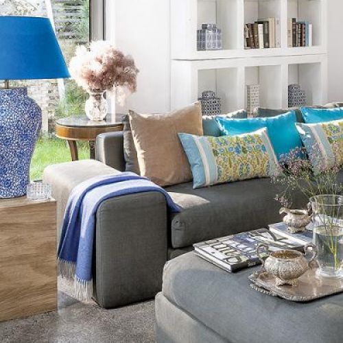 Szary to uniwersalne tło dla innych kolorów.