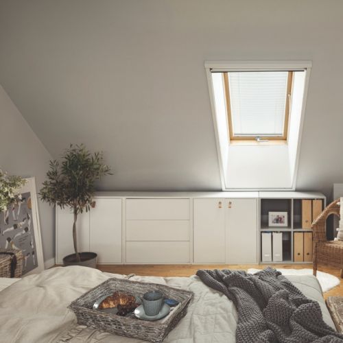 sypialnia w domu architektki wnętrz Mai Różańskiej