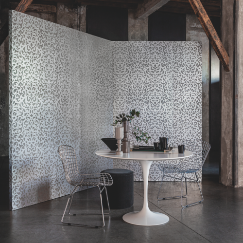 Tapety z jedwabiu, satyny i aksamitu