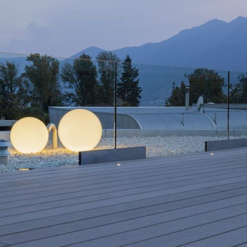 Nowoczesny i bezpieczny taras z desek kompozytowych