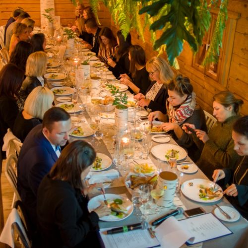 Podczas kolacji One w Hotelu SPA Dr Irena Eris Wzgórza dylewskie serwowano wykwintne dania przygotowane