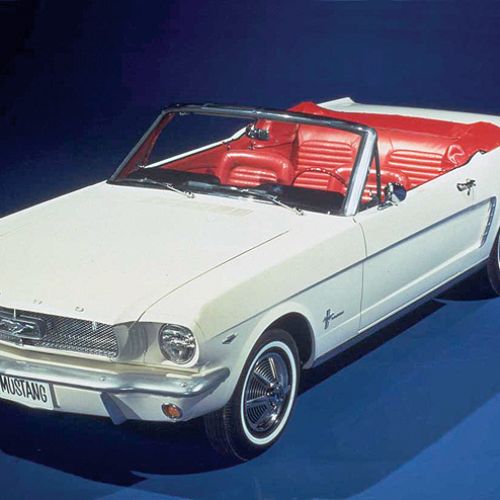 Tin Lizzie – Blaszana Elżbietka – od Forda była przez lata najlepiej sprzedającym się samochodem świata. Jej rekordu nie