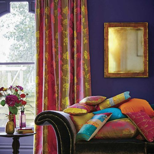 Rozgrzewające tkaniny: żakardy, szenile i welury