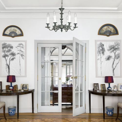 To mieszkanie jest bardzo brytyjskie: powściągliwe, zdyscypliowane, z klasą.