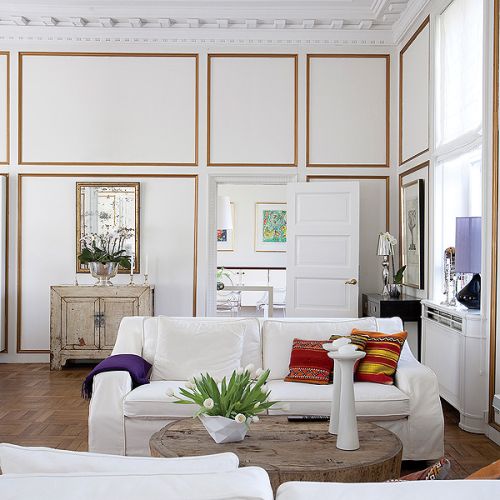 To proste rozwiązanie z jednej strony zabawnie podkreśla pałacowy charakter wnętrza, a z drugiej –