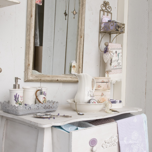 Toaletka w... toalecie. Galeria Lawenda.