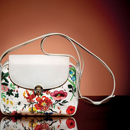 Torebki, buty, ubrania ze znaczkiem Gucci noszą celebryci na całym świecie. Poznaj wyjątkową historię florenckiego klanu.