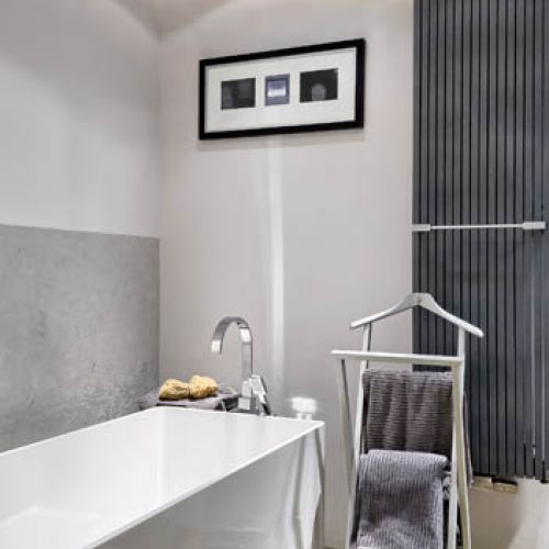 Tuż obok biel i szarości, które pozwalają odrobinę odpocząć.