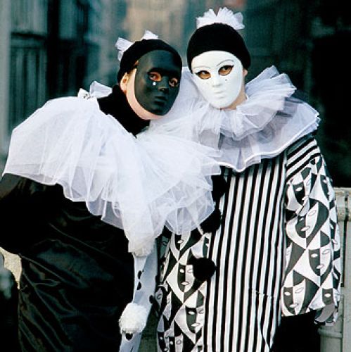 maski karnawałowe historia