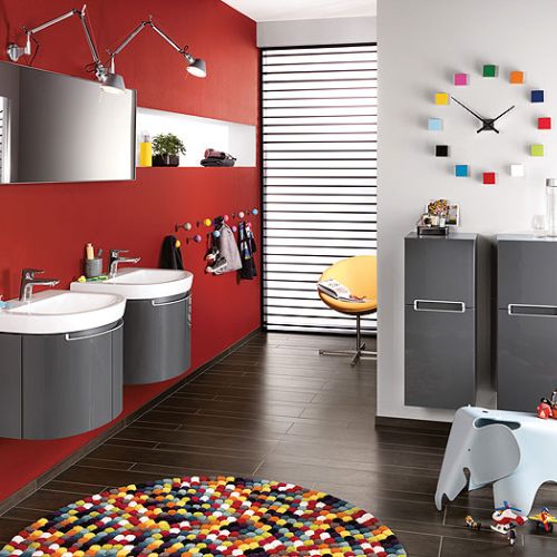 Umywalka 840 zł, szafka pod nią 3100 zł i szafka boczna 1900 zł. Villeroy Boch