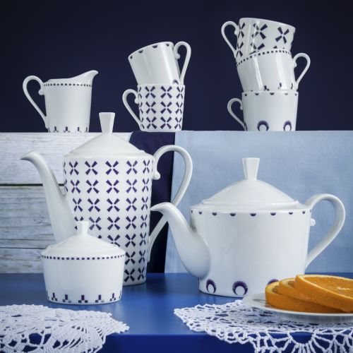 Domowy stół – miejsce, które łączy