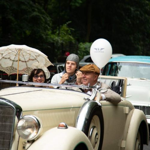 Varsopolis to święto dla entuzjastów historycznej motoryzacji i wyrafinowanego stylu. To połączenie najpiękniejszych