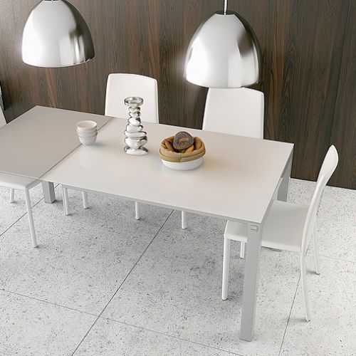 Jaki stół do jadalni: okrągły czy prostokątny