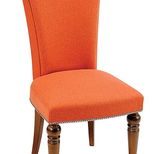 Victoria, od 4000 zł, GRANGE. Miękko przy stole