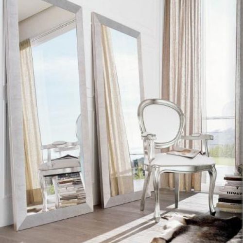 Vogue-art może mieć nóżki pokryte płatkami złota. SANTAROSSA, przedstawiciel w Polsce Luigi Monis