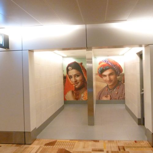 W 80 toalet dookoła świata. W 80 toalet dookoła świata