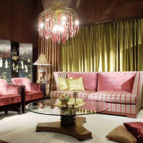 W kolorze sakura, czyli kwiatu wiśni. Do tego obowiązkowo ręcznie malowany parawan. GALERIA MEBLI CAROLINE - CENTRUM WITEK